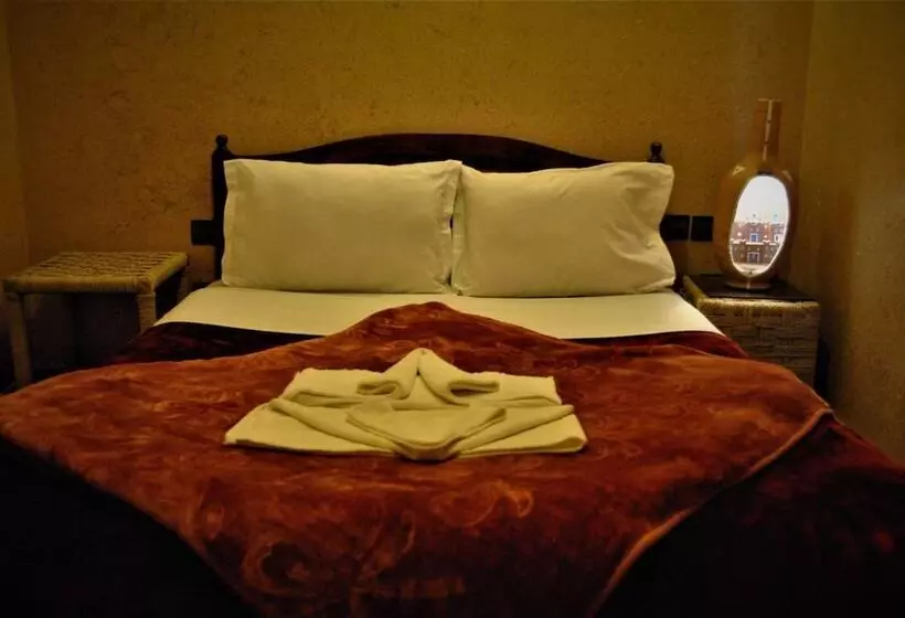 Hotelli La Baraka Auberge