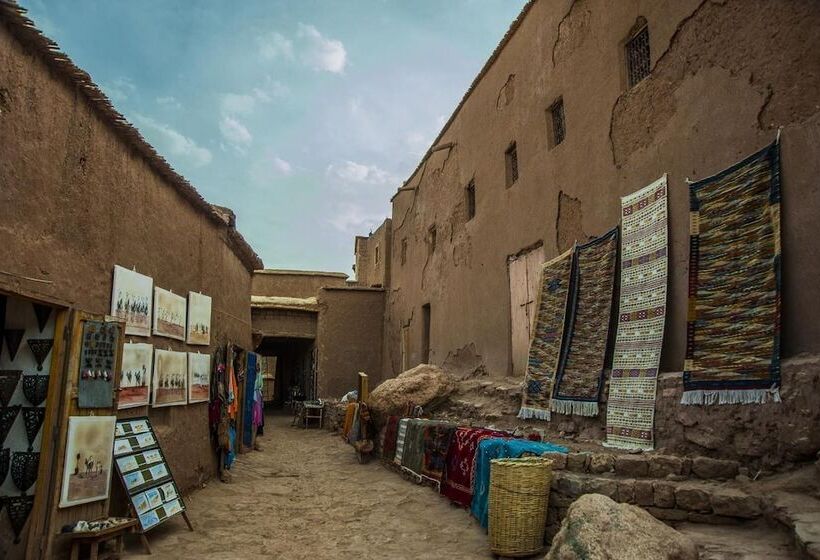 בית מלון כפרי La Baraka Auberge