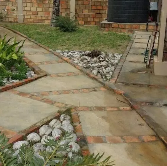 هتل Makolo Bay & Dive Africa