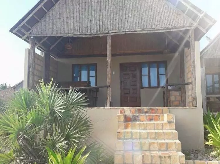 هتل Makolo Bay & Dive Africa
