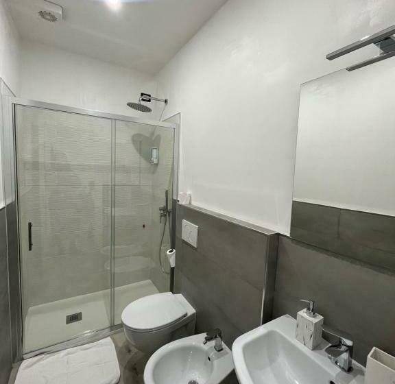 Bed and Breakfast Thanit Rooms