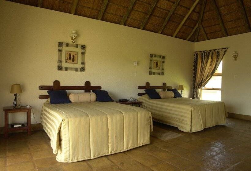 בית מלון כפרי Amanzingwe Lodge Conference Centre & Spa