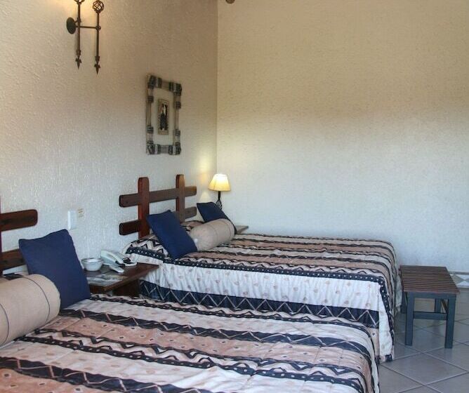 בית מלון כפרי Amanzingwe Lodge Conference Centre & Spa