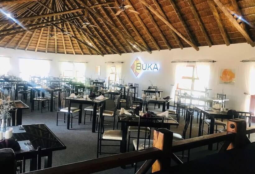 בית מלון כפרי Amanzingwe Lodge Conference Centre & Spa