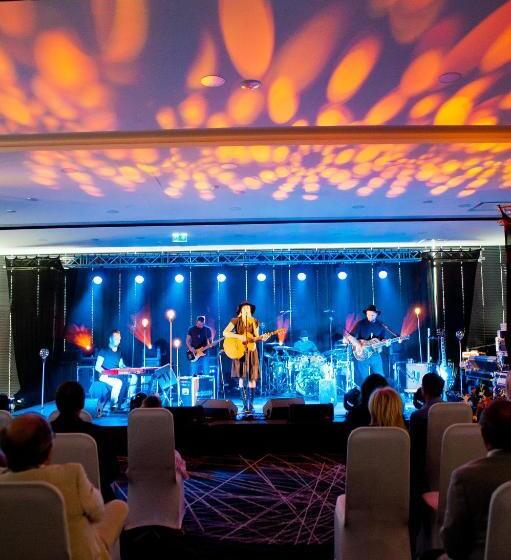 هتل Ambasador Premium