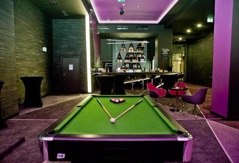 هتل Ambasador Premium