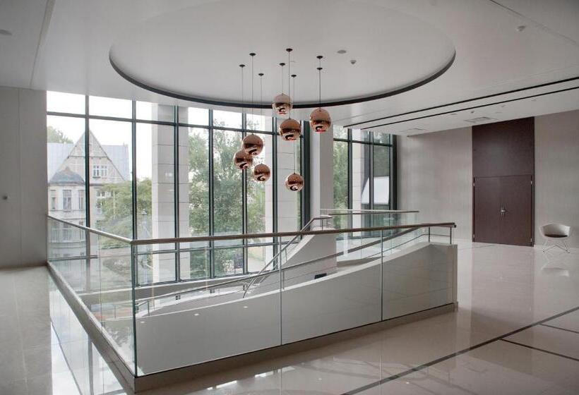 هتل Ambasador Premium