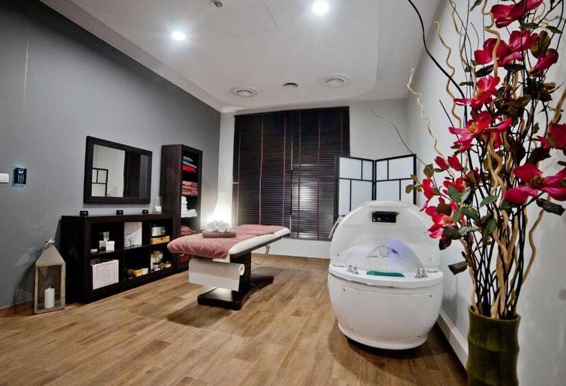 هتل Ambasador Premium