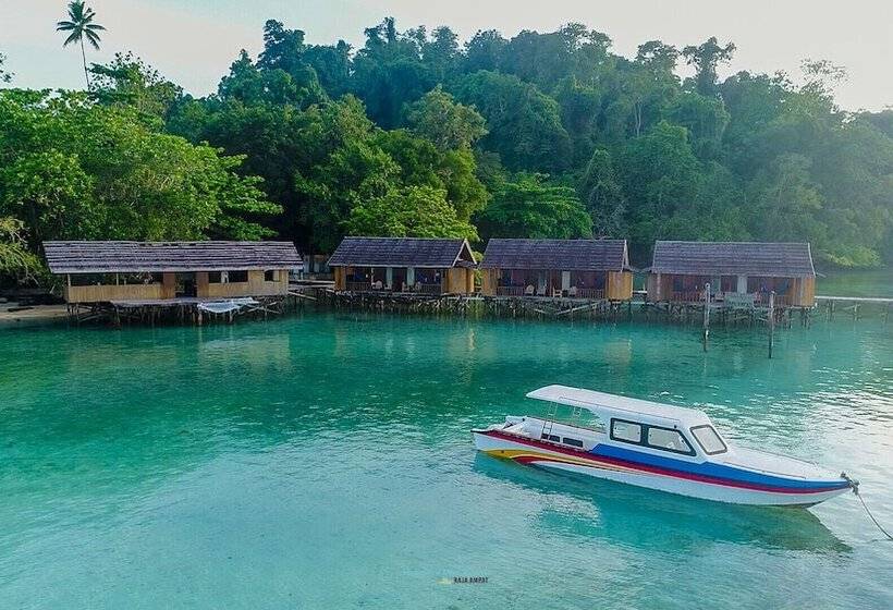 فندق Hamueco Dive Resort Raja Ampat