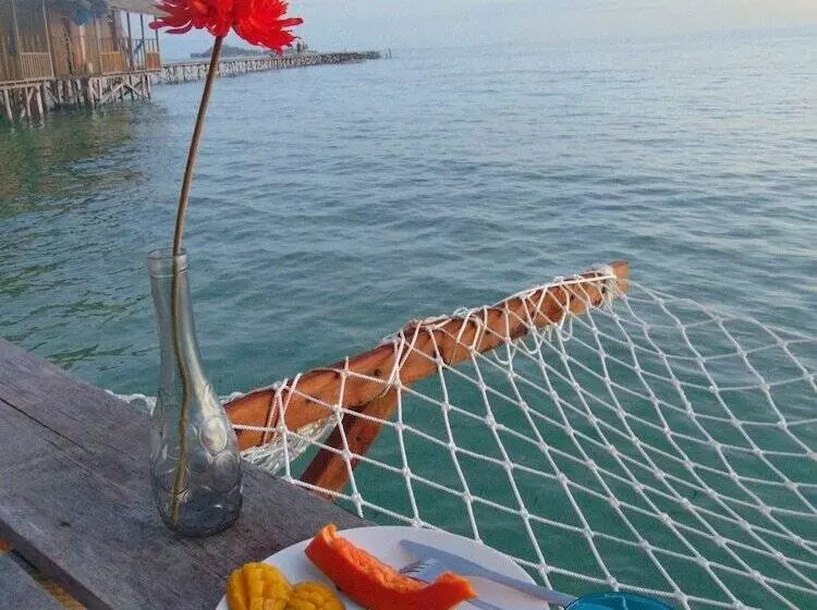 Hotelli Hamueco Dive Resort Raja Ampat