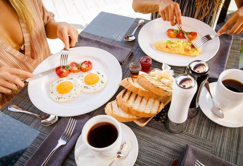 酒店 Meridian Adventure Marina Club & Resort