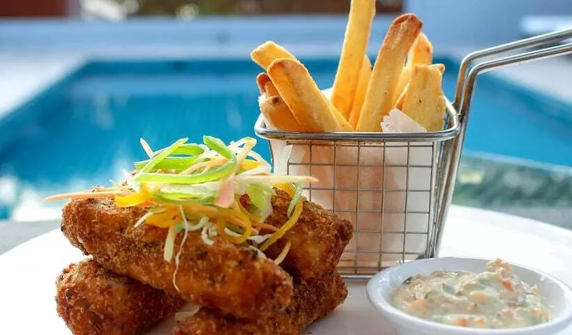 Hotelli Meridian Adventure Marina Club & Resort