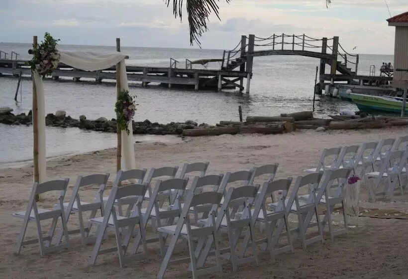 هتل San Pedro Holiday