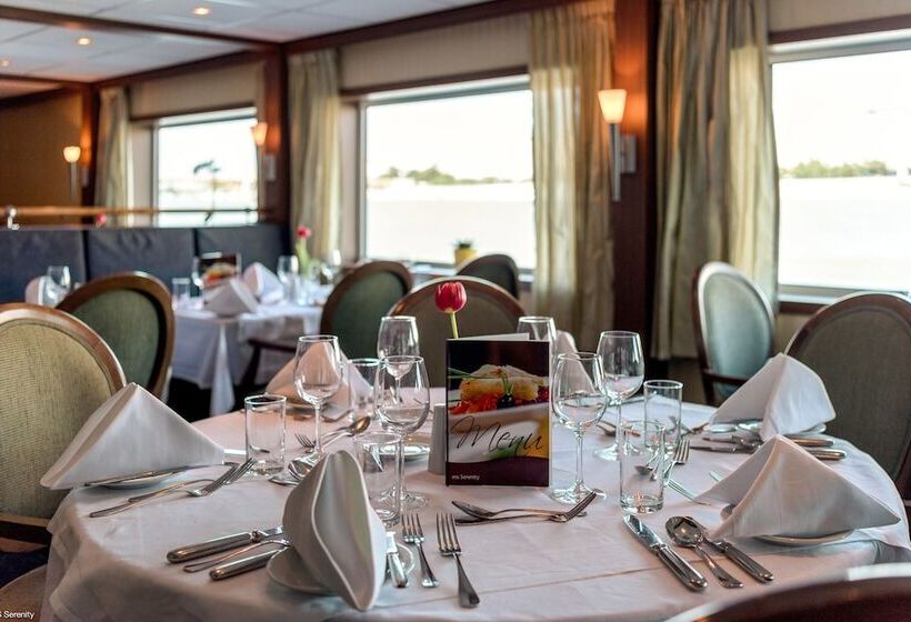 ホテル Select Ms Serenity   Neuss