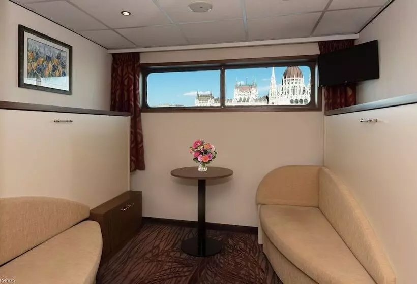 Hotelli Select Ms Serenity   Neuss