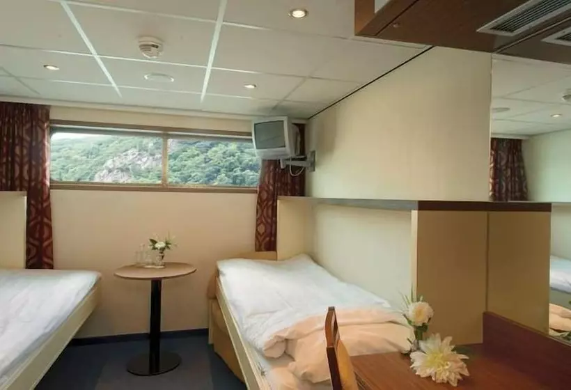 Hotelli Select Ms Serenity   Neuss