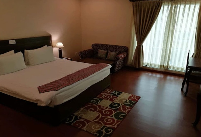 هتل Sneha Clarks Inn Suites Nepalgunj