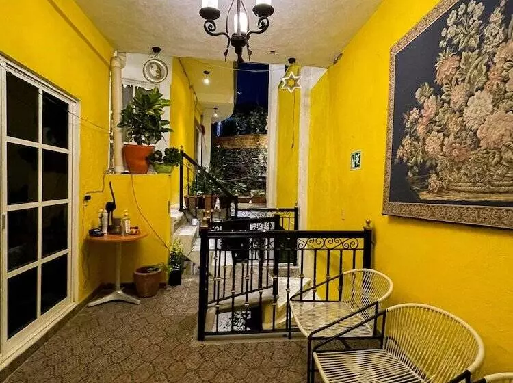 ペンション Hospedaje El Mesón De La Luna   Adults Only