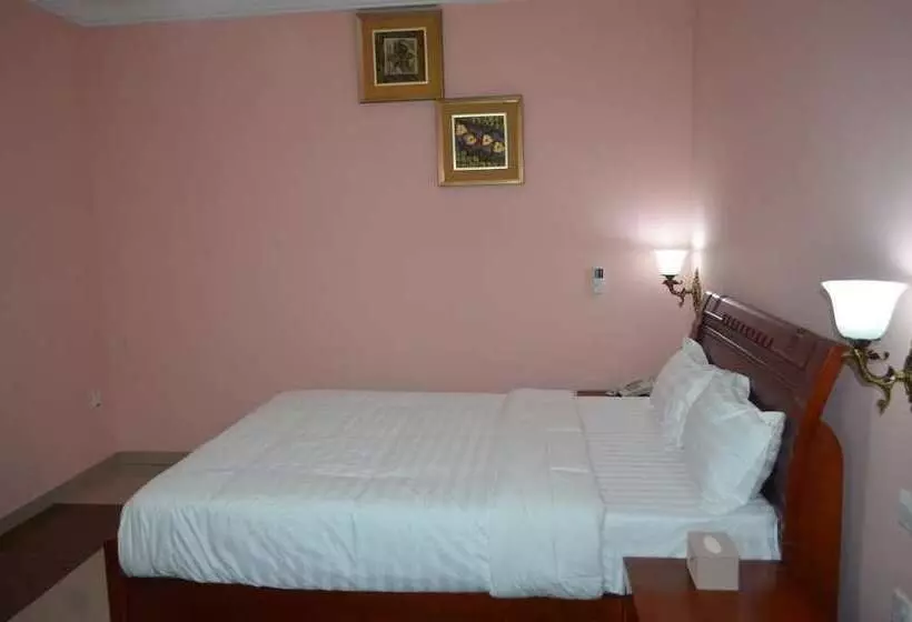 پانسیون Precious Guest Lodge