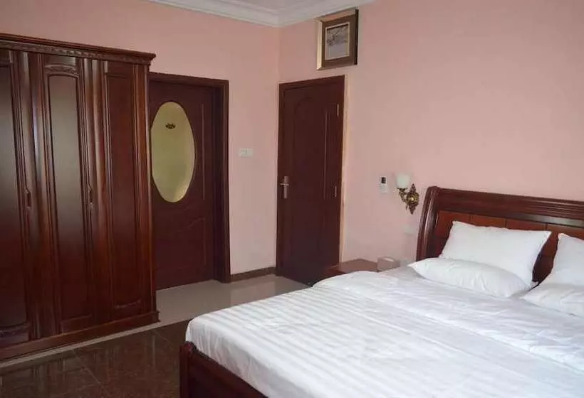 پانسیون Precious Guest Lodge