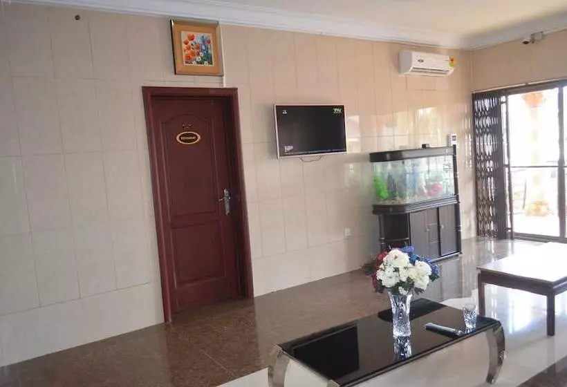 پانسیون Precious Guest Lodge