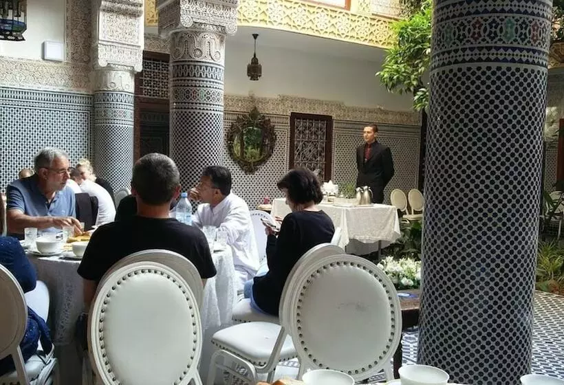 ペンション Riad Les Chrifis Navette Aeroport 24 Sur 24