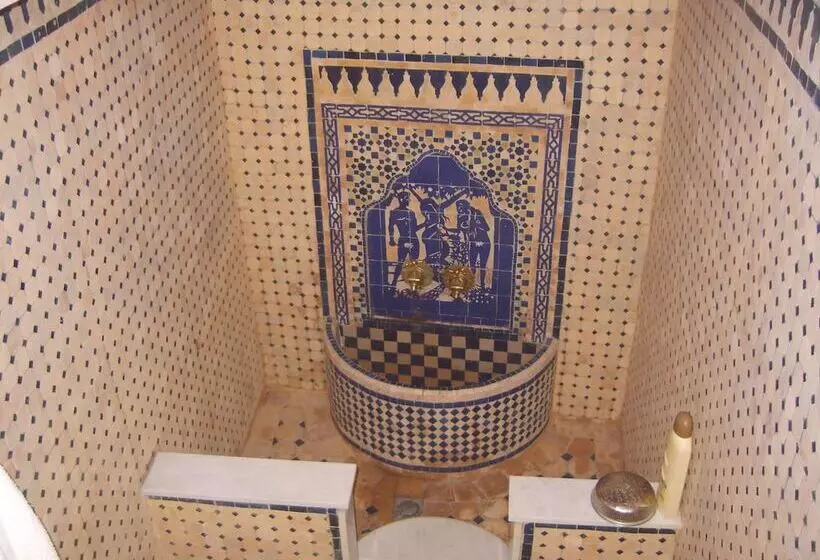 ペンション Riad Les Chrifis Navette Aeroport 24 Sur 24