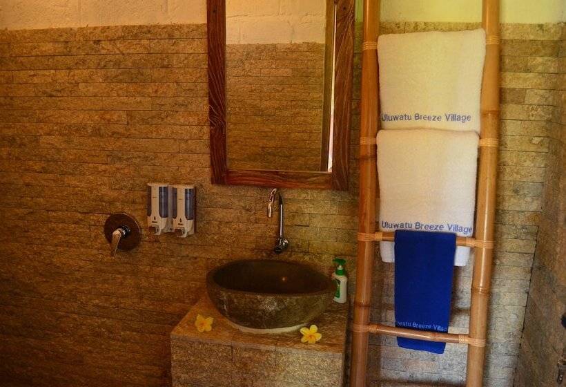 بنسيون Uluwatu Breeze Village