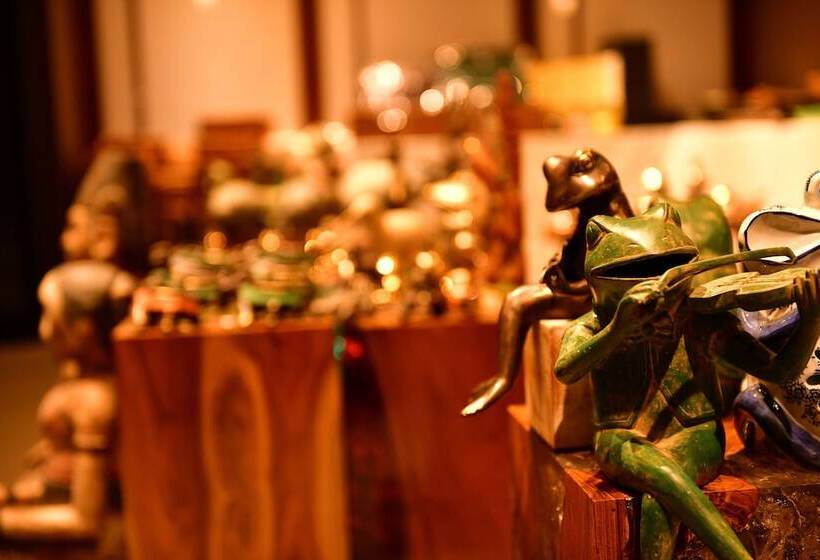 Balinese Onsen Ryokan Hakone Airu