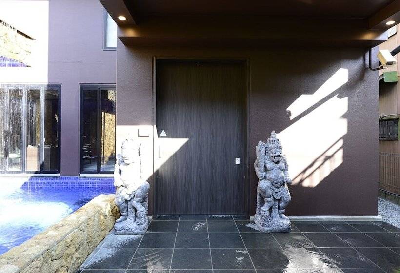 Balinese Onsen Ryokan Hakone Airu