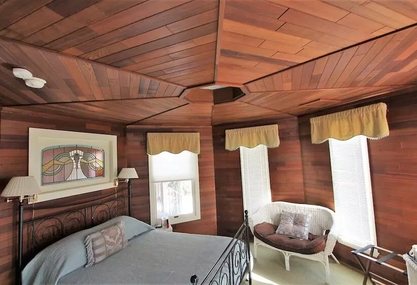 酒店 Alexander S Lodge