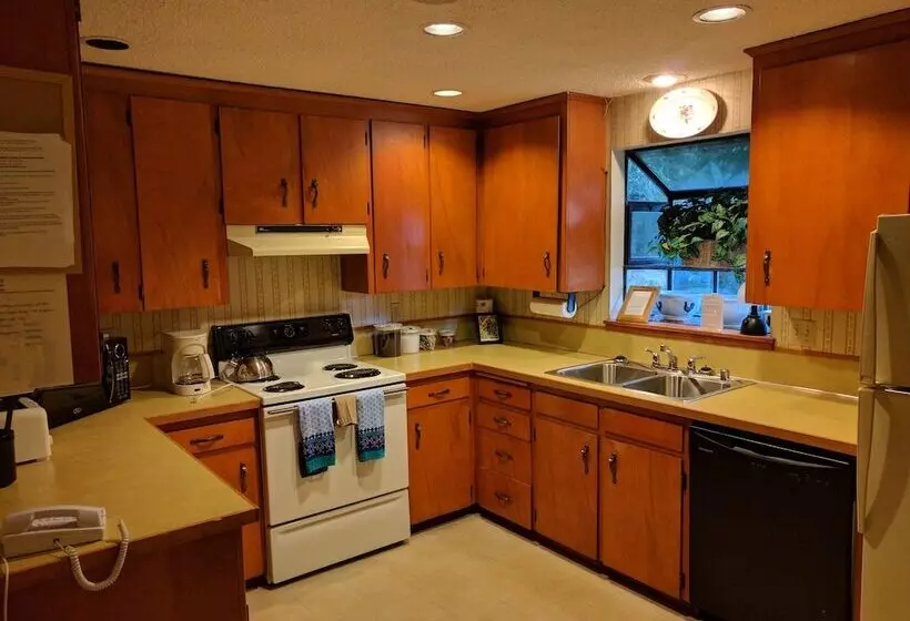 酒店 Alexander S Lodge