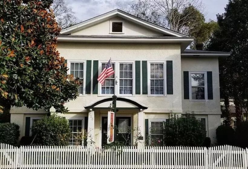 فندق Millhouse Inn