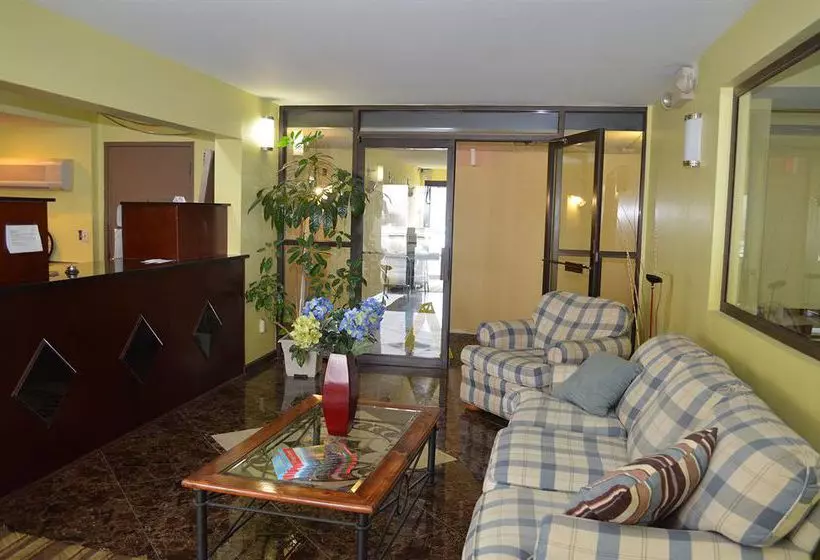 هتل American Budget Inn