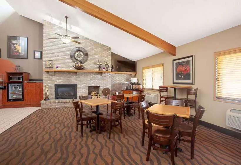 호텔 Americinn By Wyndham Albert Lea