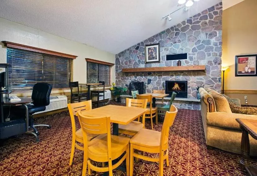 Hotelli Americinn By Wyndham Ham Lake