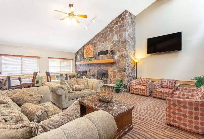 Hotelli Americinn By Wyndham Ham Lake