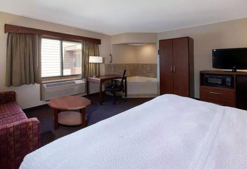 Отель Americinn By Wyndham Iron River