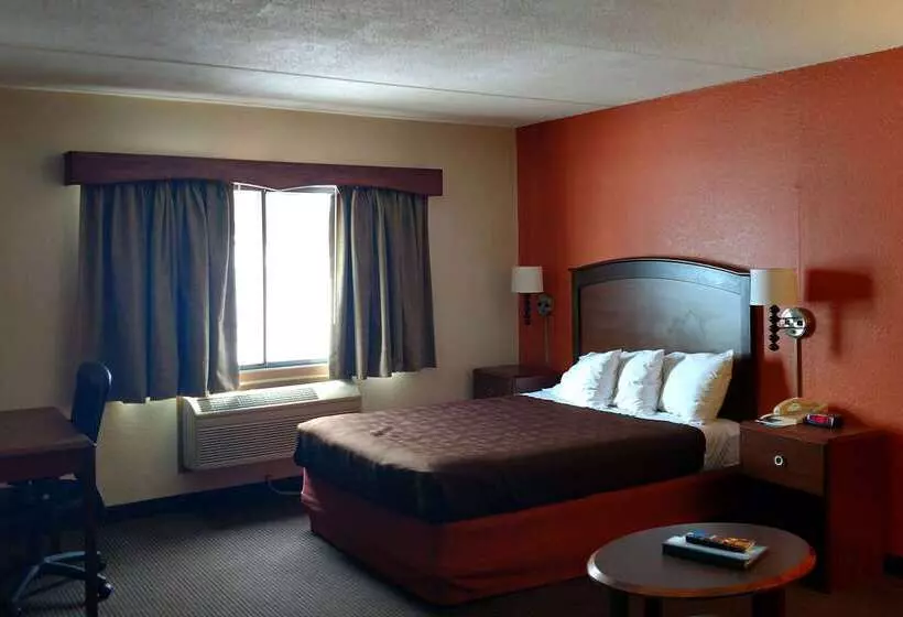 Отель Americinn By Wyndham Iron River