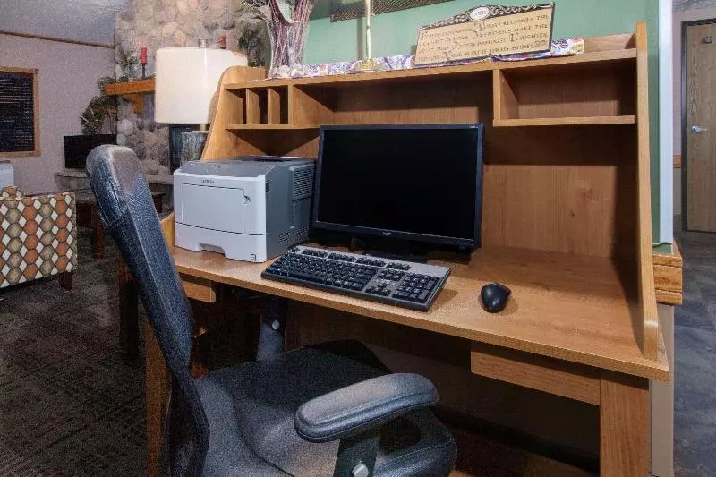 Отель Americinn By Wyndham Iron River