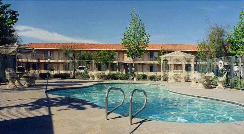 ホテル Applegate Inn