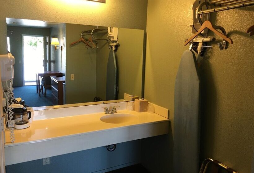 ホテル Applegate Inn