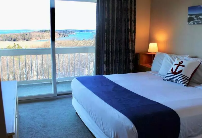 ホテル Atlantic Eyrie Lodge