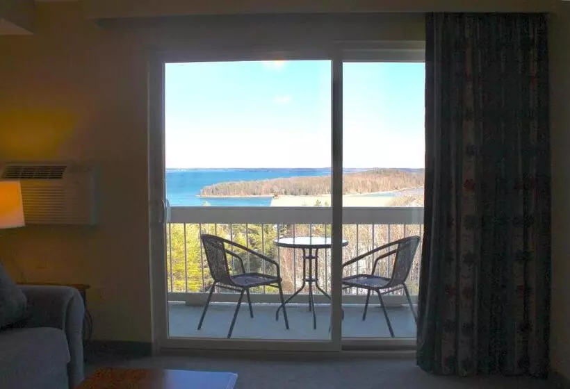 ホテル Atlantic Eyrie Lodge