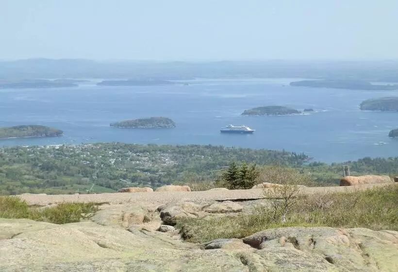 ホテル Atlantic Eyrie Lodge