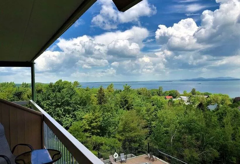 ホテル Atlantic Eyrie Lodge