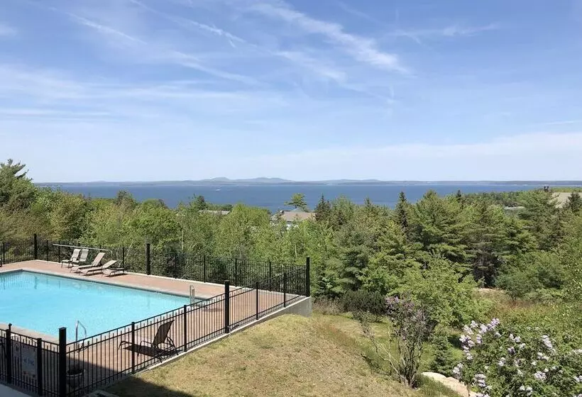 ホテル Atlantic Eyrie Lodge