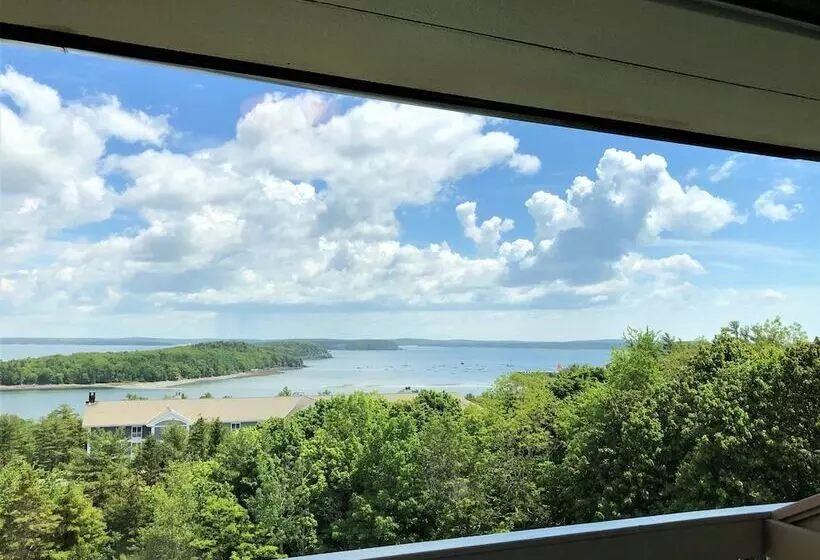 ホテル Atlantic Eyrie Lodge