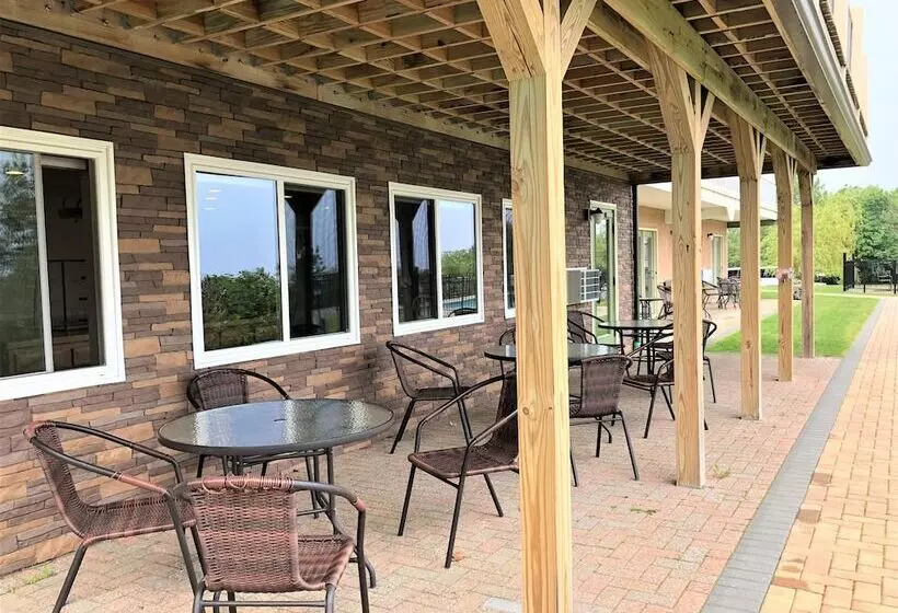 ホテル Atlantic Eyrie Lodge