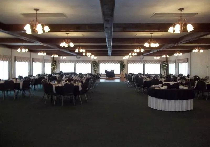 هتل Bangor Inn & Suites